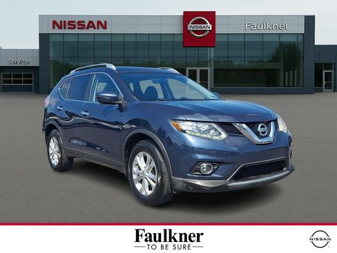 Used 2016 Nissan Rogue SV w/ SV Premium Package AWD/4WD image 1