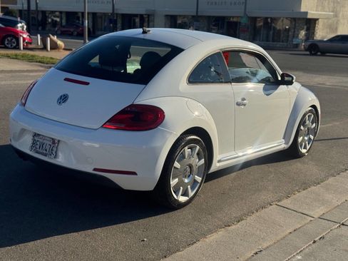 Used 2012 Volkswagen Beetle 2.5 image 6
