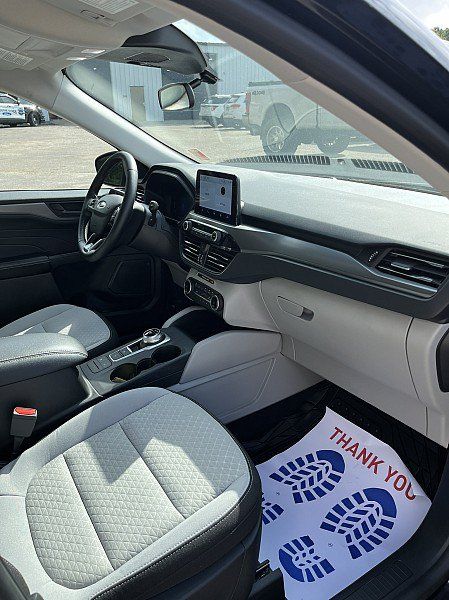 Used 2024 Ford Escape Active AWD/4WD image 14