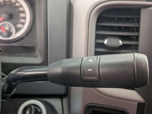 Used 2015 RAM 1500 Express image 24