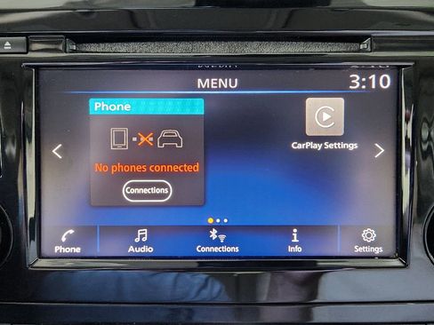 Used 2020 Nissan Rogue SV image 18