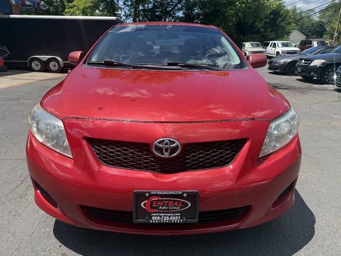 Used 2010 Toyota Corolla LE FWD image 2