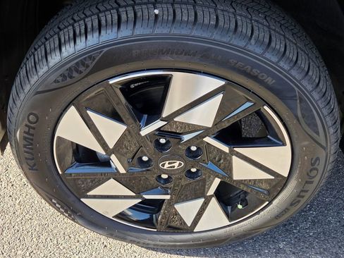 Used 2025 Hyundai Kona SEL AWD/4WD image 13
