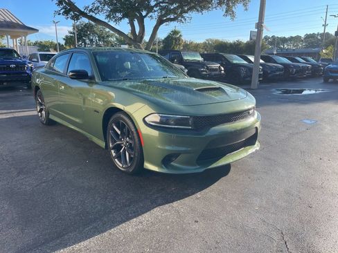 Used 2023 Dodge Charger R/T w/ Plus Group RWD image 6