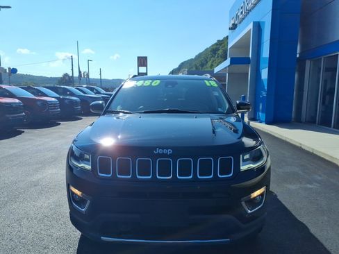 Used 2018 Jeep Compass Limited w/ Navigation Group AWD/4WD image 2