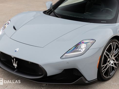 Used 2023 Maserati MC20 Coupe image 6