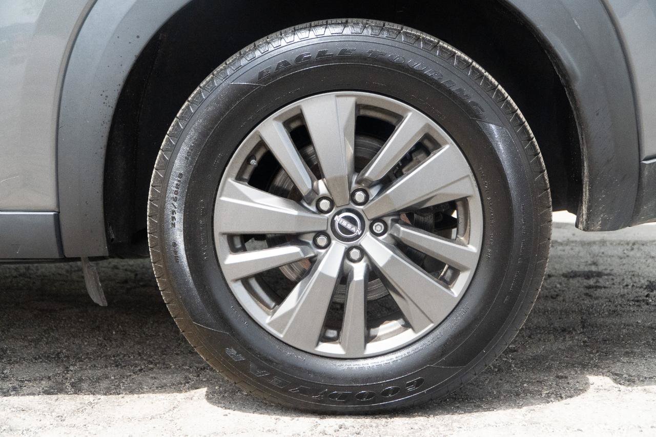 Used 2022 Nissan Pathfinder S AWD/4WD image 9