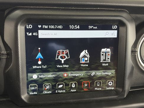 Used 2023 Jeep Wrangler Sahara w/ Cold Weather Group AWD/4WD image 21