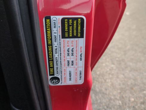 Used 2005 Pontiac GTO image 33