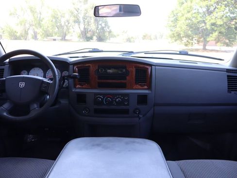 Used 2006 Dodge Ram 2500 Truck SLT w/ Quad Cab Big Horn Value Group AWD/4WD image 16