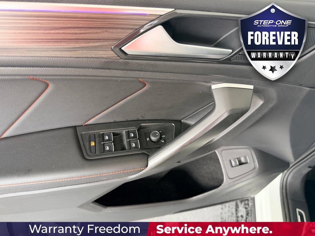 Used 2024 Volkswagen Tiguan SE AWD/4WD image 11
