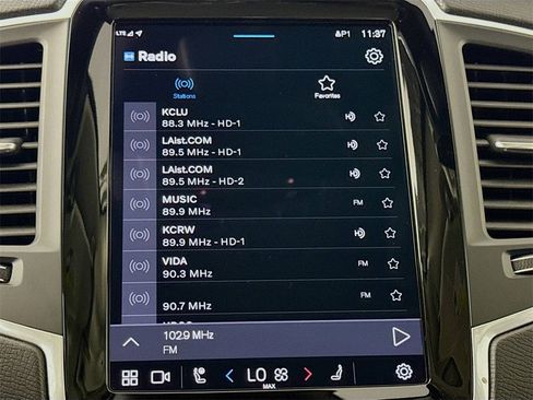 Certified 2024 Volvo XC90 B5 Core w/ Protection Package Premier image 15