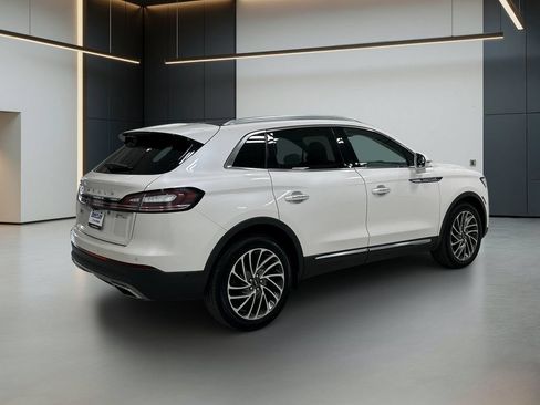 Used 2019 Lincoln Nautilus Reserve AWD/4WD image 6