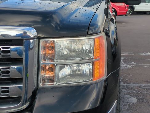 Used 2014 GMC Sierra 2500 SLT w/ SLT Convenience Package image 12