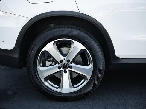 Used 2022 Mercedes-Benz GLC 300 4MATIC image 6