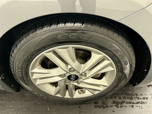 Used 2020 Hyundai Elantra Value Edition w/ Cargo Package (C1) image 8