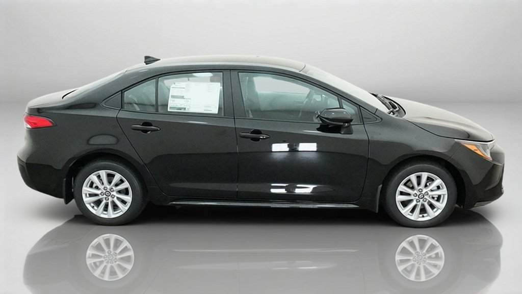 New 2027 Toyota Corolla LE w/ LE Premium Package FWD image 7