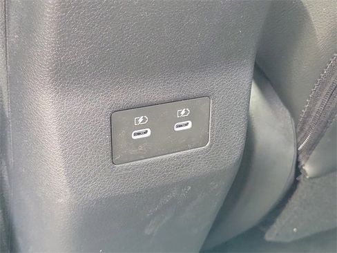 New 2025 Nissan Kicks SR w/ SR Premium Package image 23