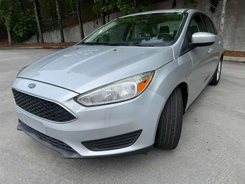 Used 2018 Ford Focus SE FWD image 5