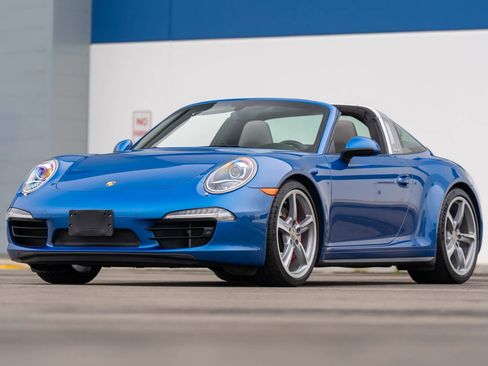 Used 2015 Porsche 911 Targa 4S image 24
