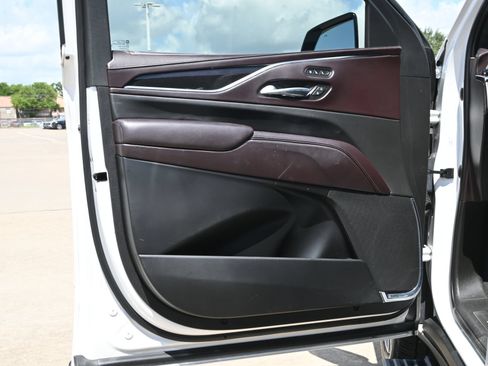 Used 2021 Cadillac Escalade ESV Sport Platinum RWD image 20