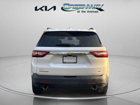 Used 2019 Chevrolet Traverse LT w/ LT Premium Package image 3