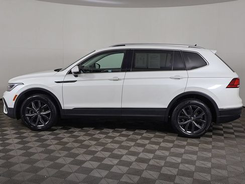 Used 2023 Volkswagen Tiguan SE FWD image 17