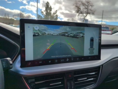 Used 2025 Ford Escape Platinum image 24