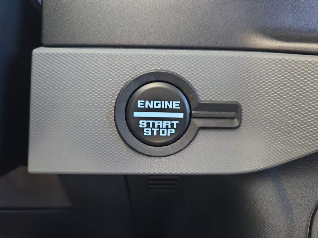 Used 2023 Ford Bronco 4-Door AWD/4WD image 31