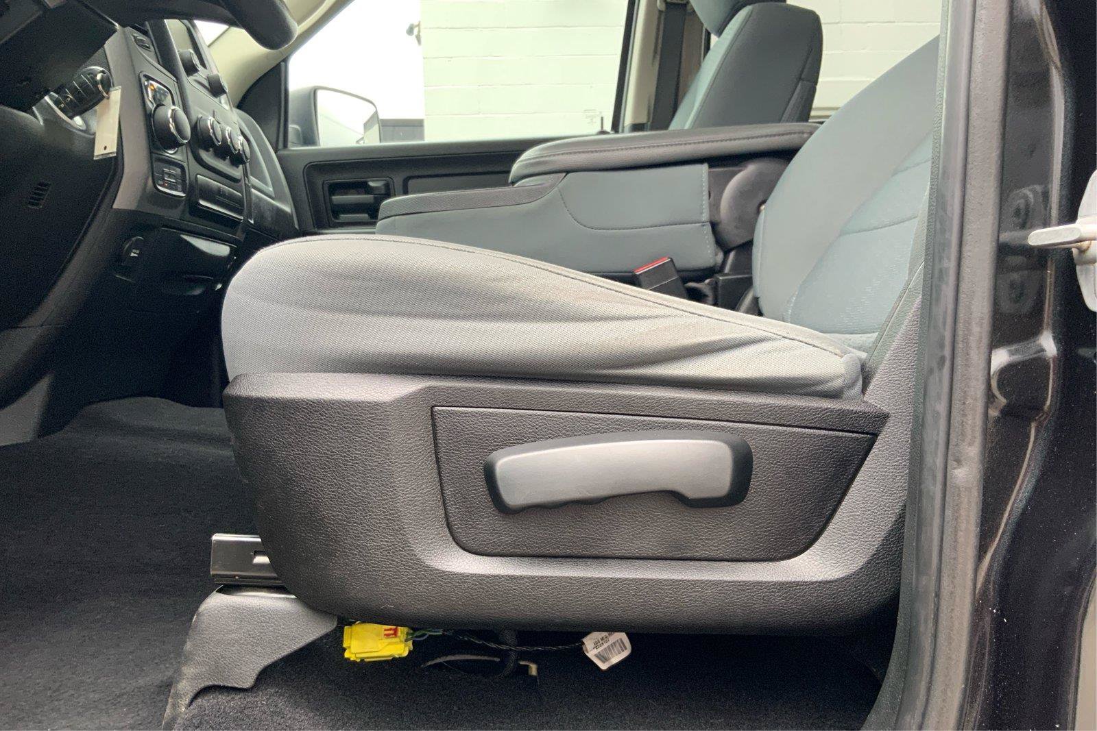 Used 2019 RAM 1500 Express w/ Wheel & Sound Group AWD/4WD image 19