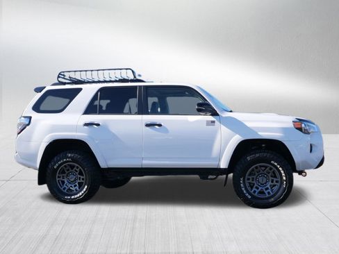 Used 2020 Toyota 4Runner SR5 image 2