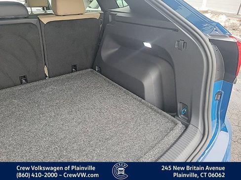 Certified 2025 Volkswagen Atlas Cross Sport SE image 52