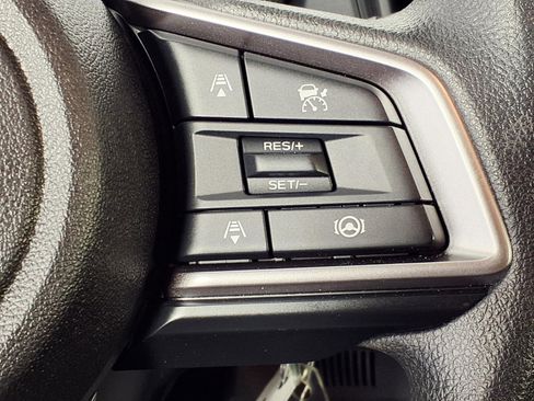 Certified 2025 Subaru Impreza 2.0i image 17