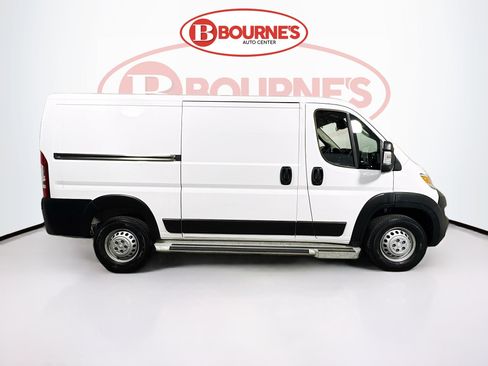 Used 2025 RAM ProMaster 2500 w/ U-Haul Equipment Group FWD image 10