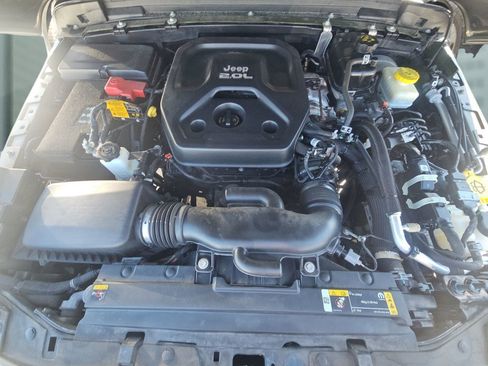 Used 2021 Jeep Wrangler Unlimited Sport image 14