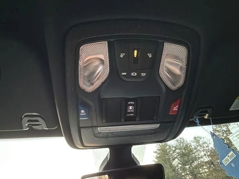 Used 2021 RAM 1500 Big Horn image 37