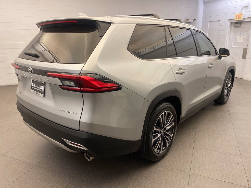 Used 2024 Toyota Grand Highlander AWD Hybrid image 6