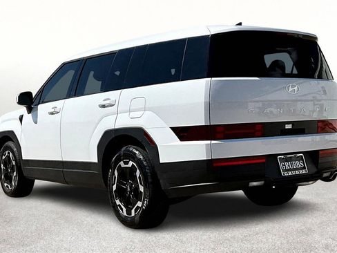 Used 2025 Hyundai Santa Fe SE image 15