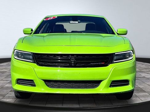Used 2019 Dodge Charger SXT w/ Leather Interior Group RWD image 3