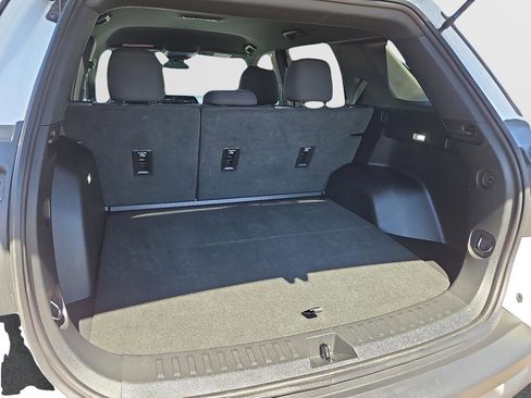 Used 2026 GMC Terrain Elevation image 9