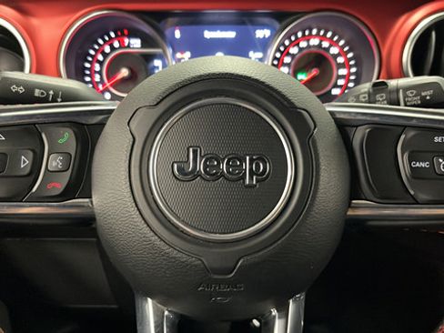 Used 2019 Jeep Wrangler Unlimited Rubicon AWD/4WD image 15