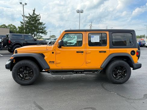 Used 2021 Jeep Wrangler Unlimited Sport AWD/4WD image 7