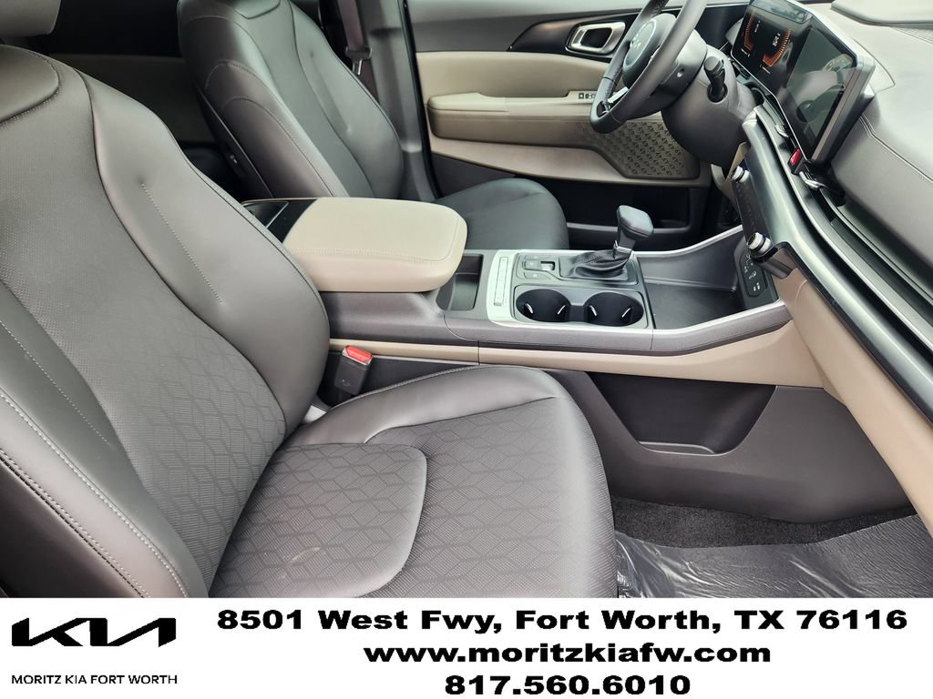 New 2026 Kia Carnival FWD image 10