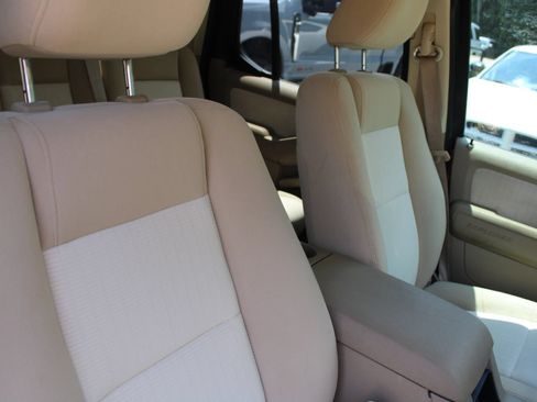 Used 2010 Ford Explorer Sport Trac XLT RWD image 23