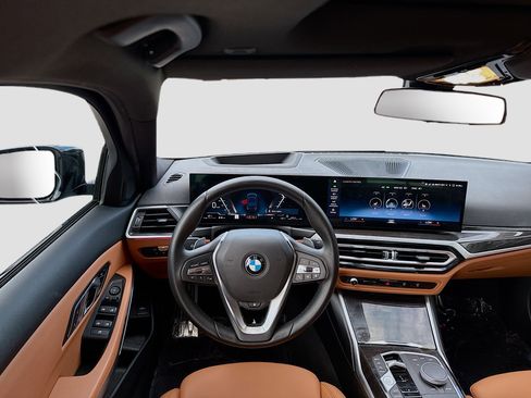 Used 2023 BMW 330i Sedan w/ Premium Package image 22