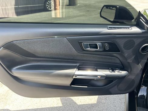 Used 2025 Ford Mustang Coupe RWD image 24