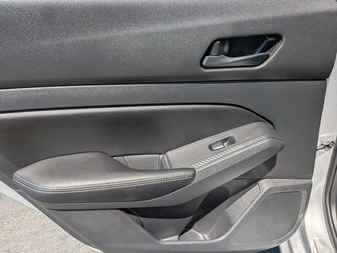 Used 2025 Nissan Altima 2.5 SV FWD image 25