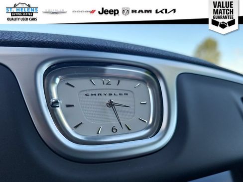 Used 2023 Chrysler 300 Touring w/ Safetytec Plus Group RWD image 21