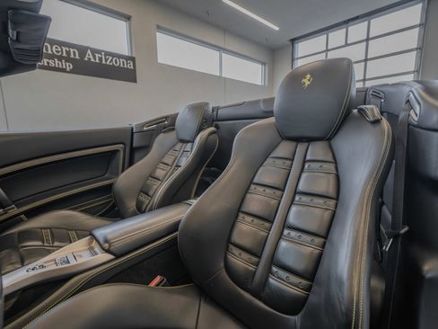Used 2013 Ferrari California image 28