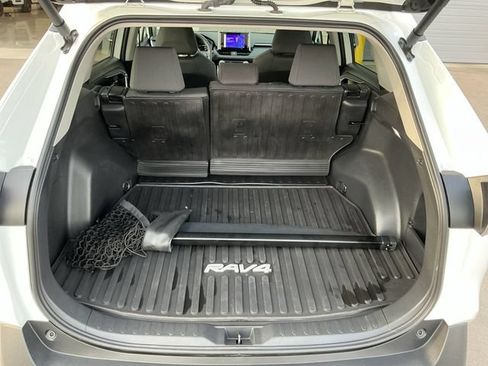 Used 2024 Toyota RAV4 XLE w/ Convenience Package AWD/4WD image 23